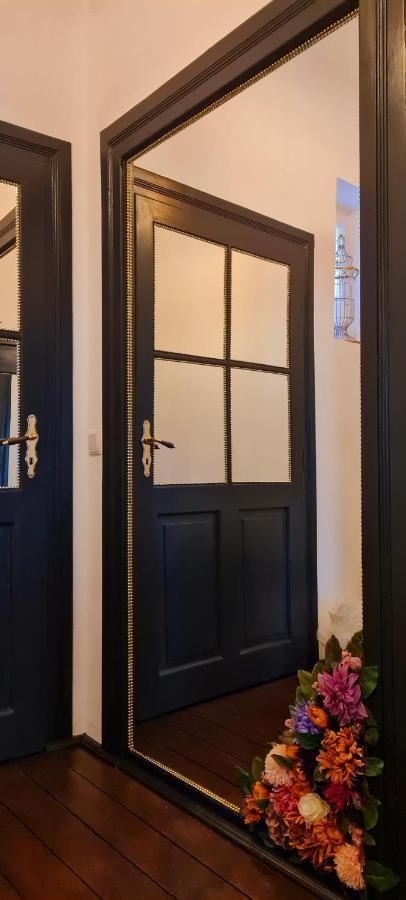Paradiso Perduto Private Apartment By Weinkeller Sibiu Bagian luar foto